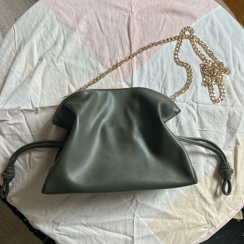 Convertible crossbody clutch/bag